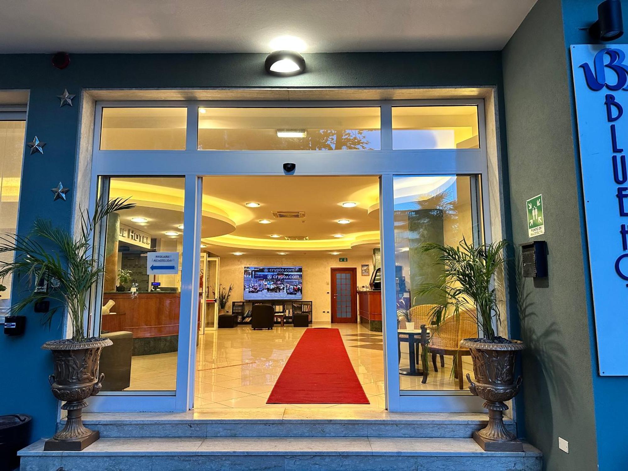 Blue Hotel Чезенатико Екстериор снимка