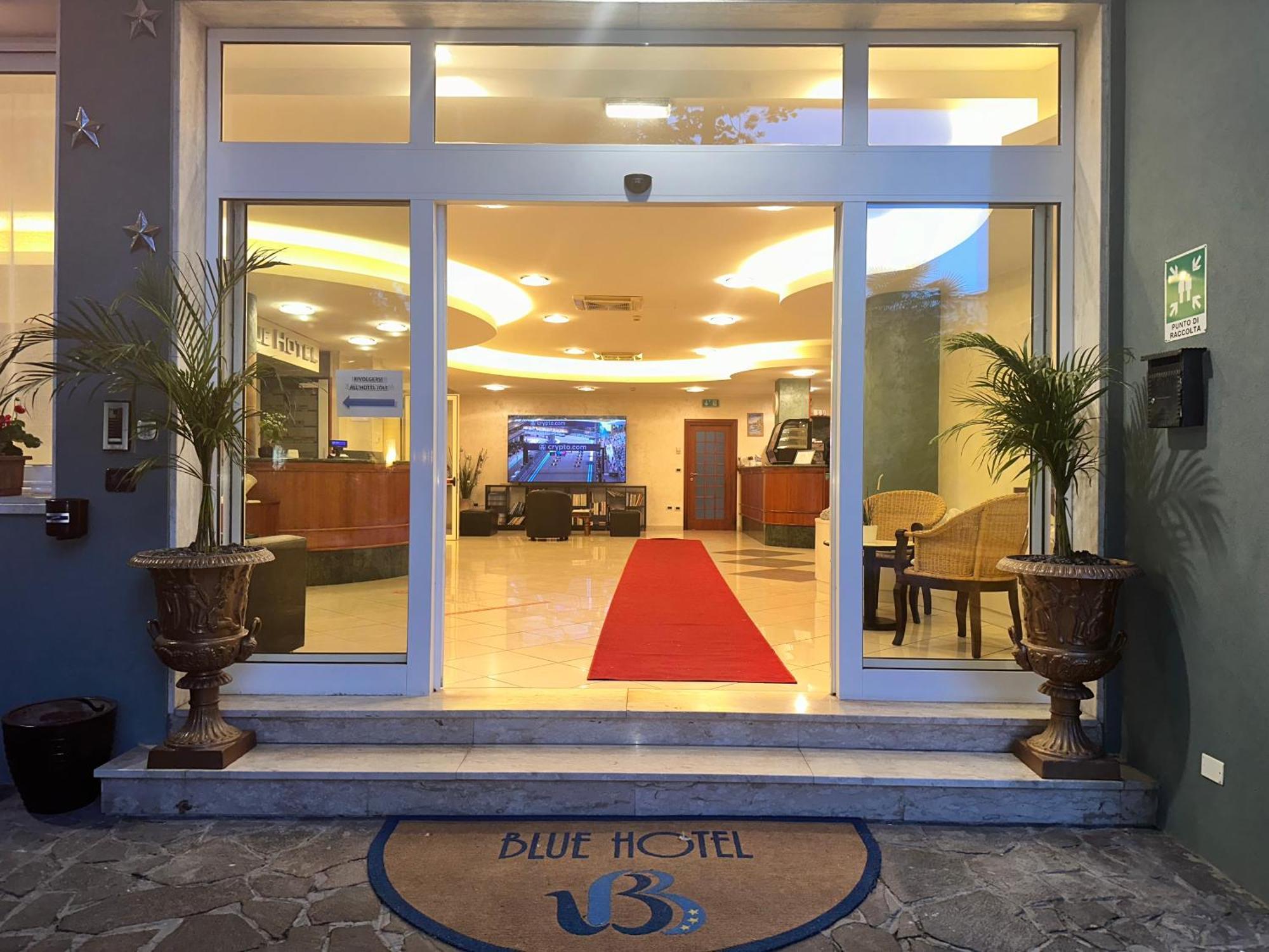 Blue Hotel Чезенатико Екстериор снимка