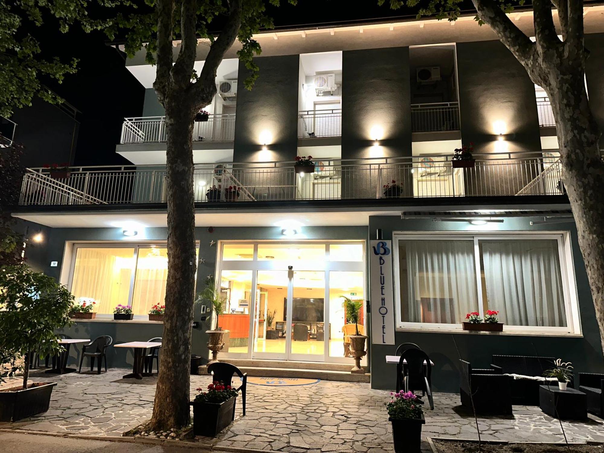 Blue Hotel Чезенатико Екстериор снимка
