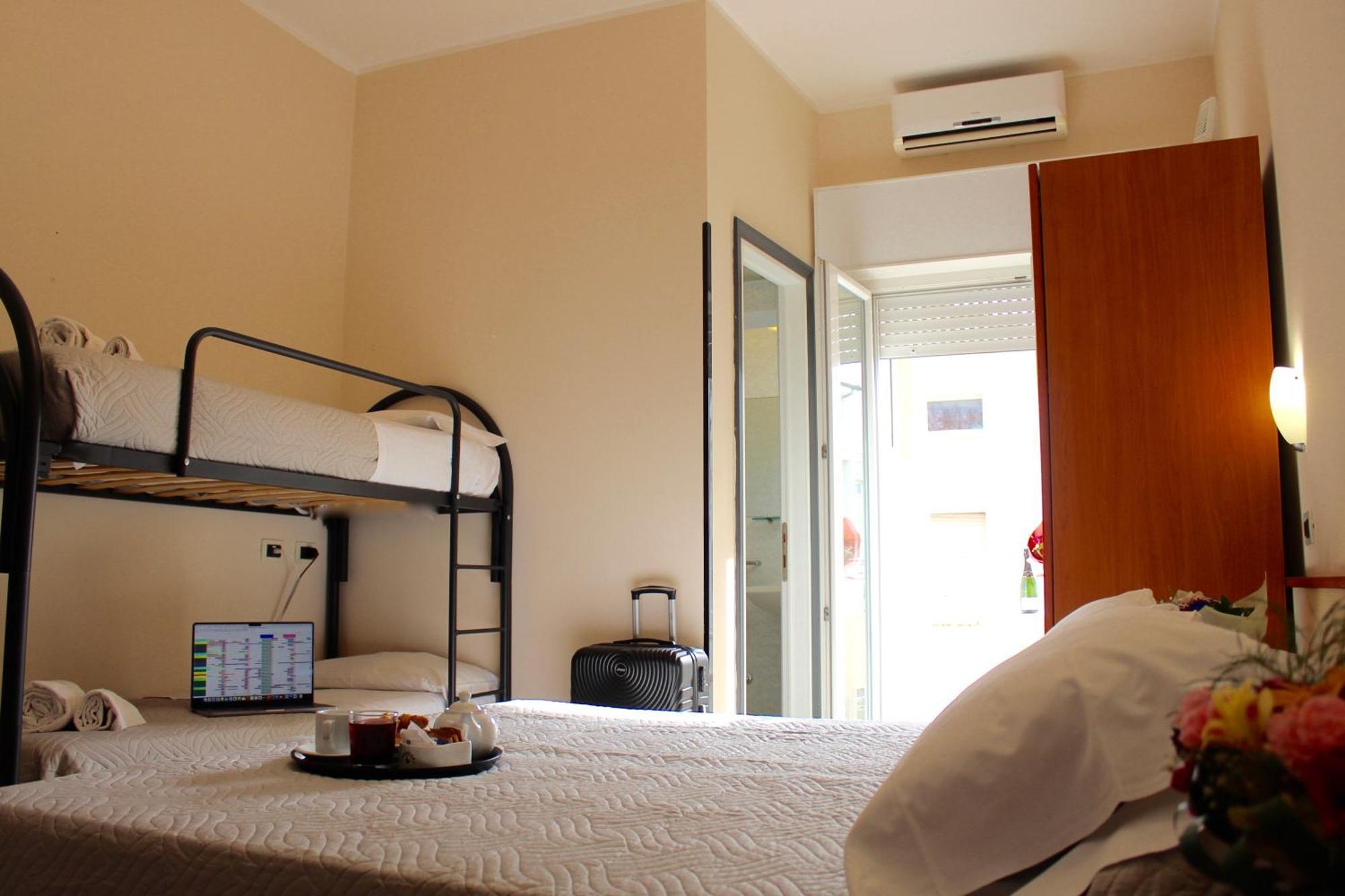 Blue Hotel Чезенатико Екстериор снимка
