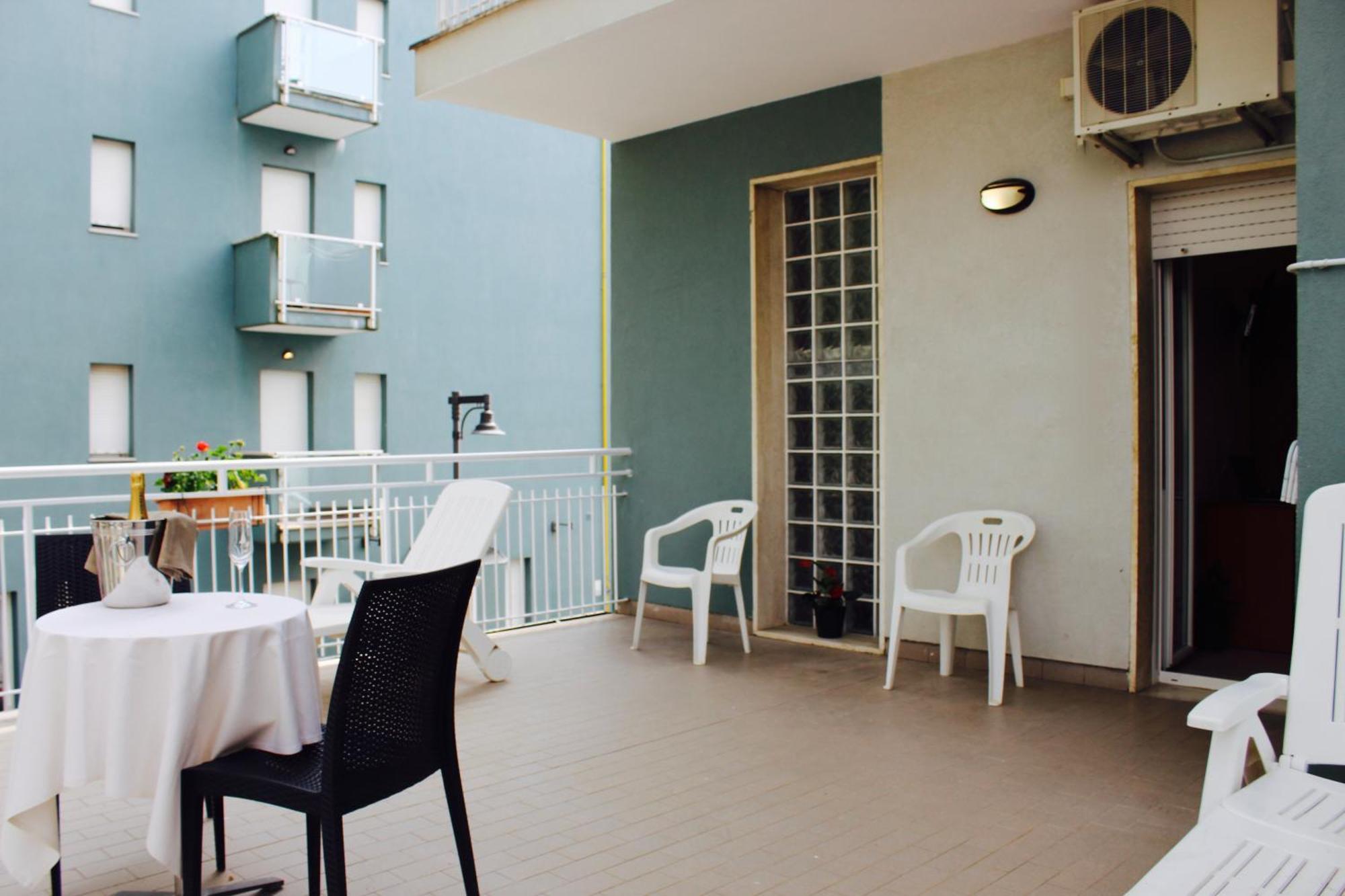 Blue Hotel Чезенатико Екстериор снимка