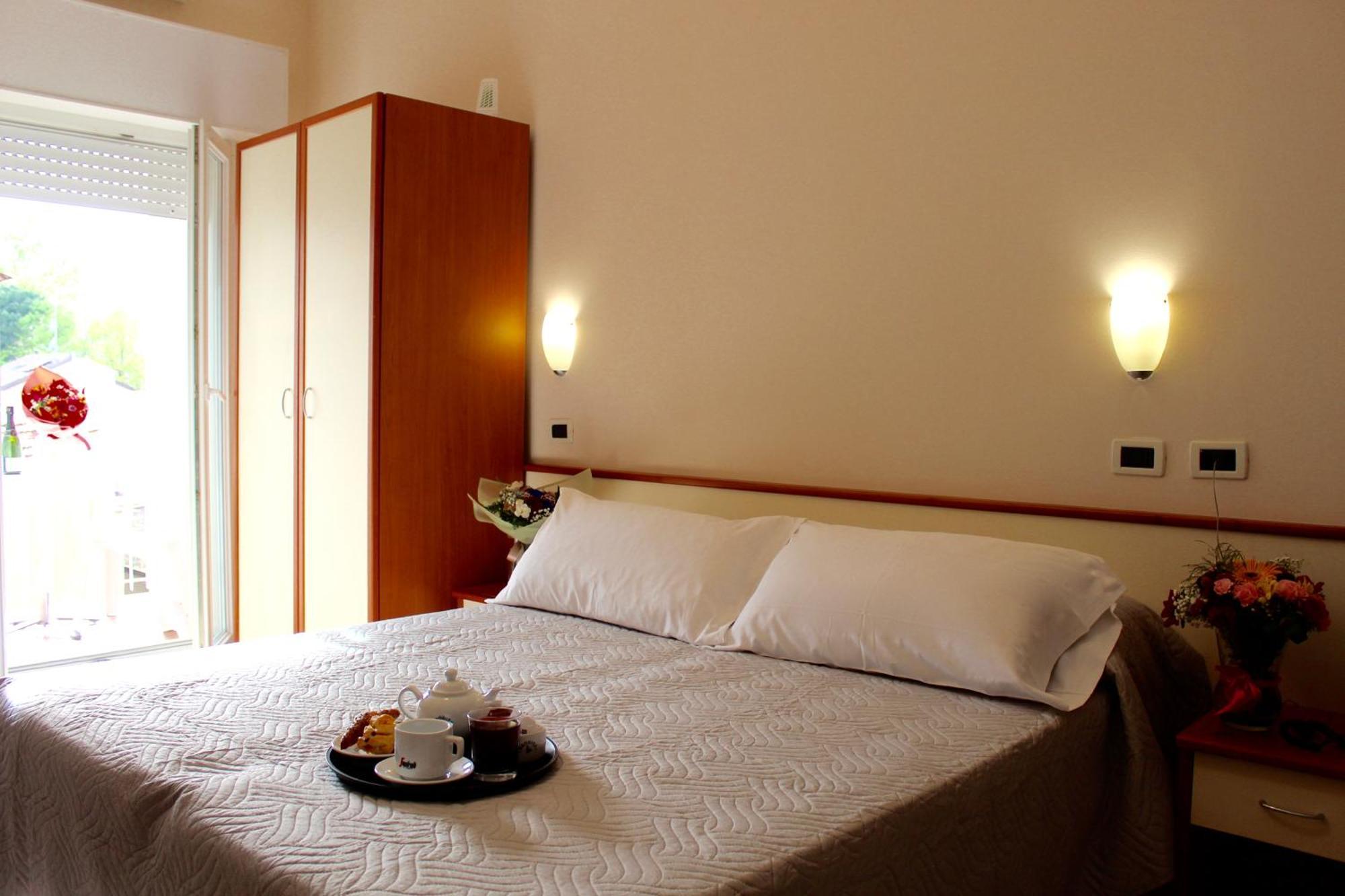 Blue Hotel Чезенатико Екстериор снимка