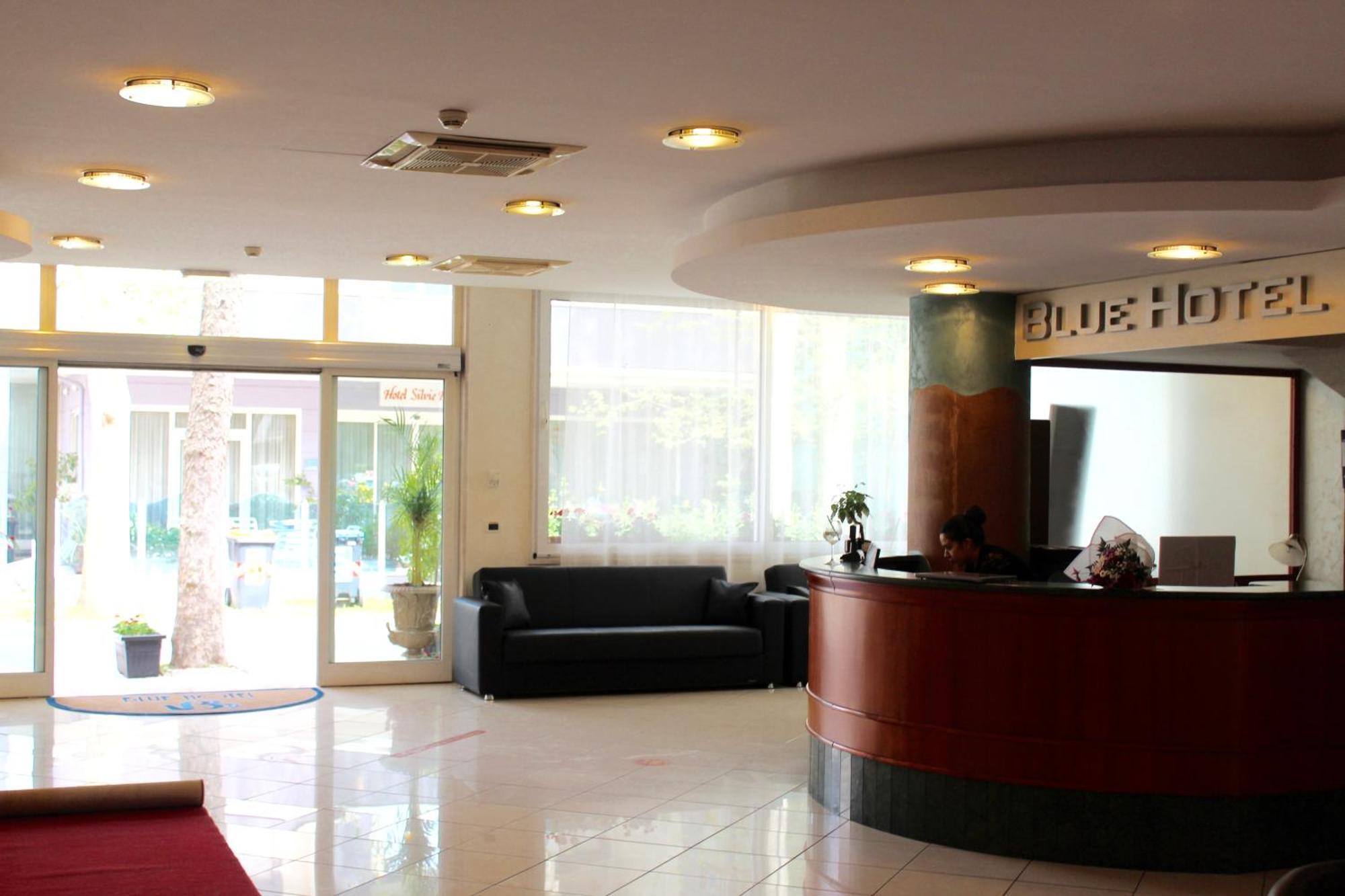 Blue Hotel Чезенатико Екстериор снимка